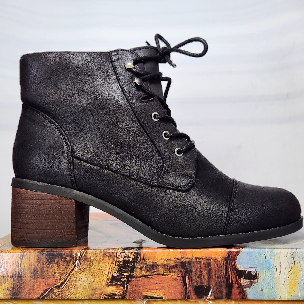 Bella Vita Sarina Boots Womens Size 9.5 Wide Black Lace Up Side Zip Block Heel